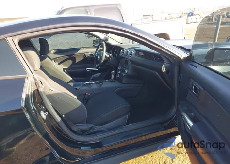 2016 Ford Mustang V6 z USA, uszkodzony, nr VIN 1FA6P8AM7G5227050